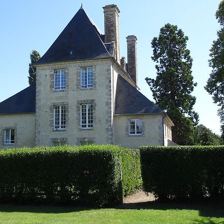 Chateau Turgot Gites Bons-Tassily Camera foto